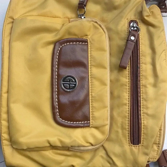 Giani Bernini Crossbody Faux Leather Nylon Tan Mustard Yellow Brown Bag - Picture 6 of 17